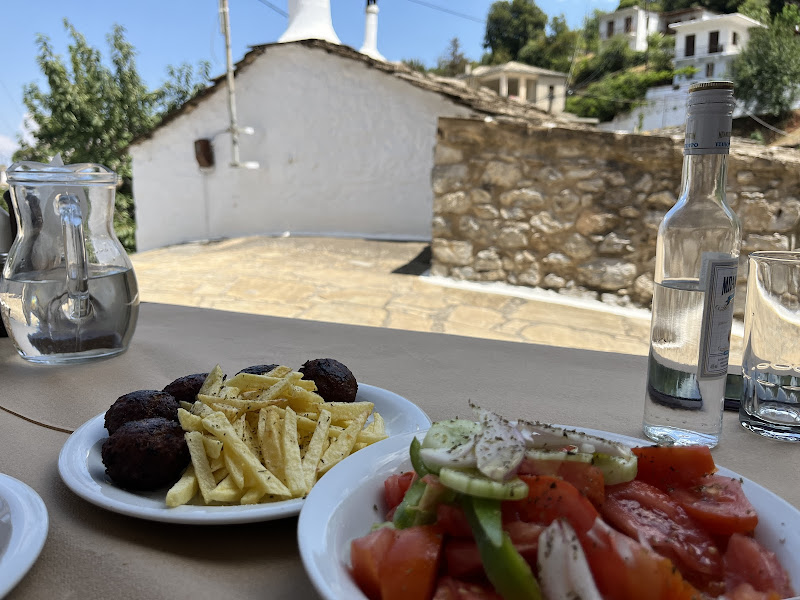 Ο Λιακούρης